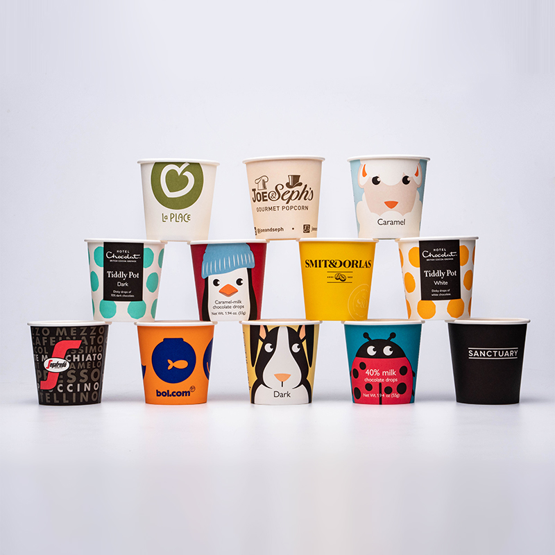 Einwandiger Pappbecher